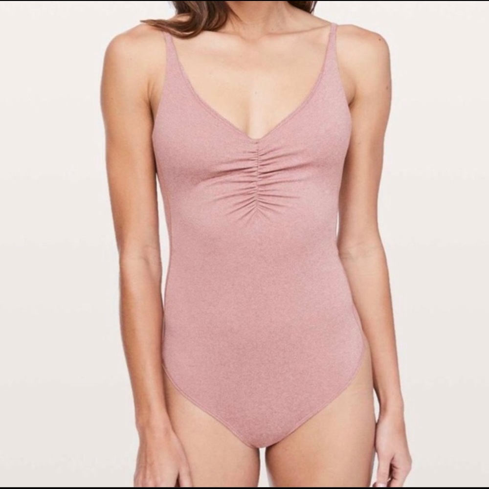 EUC Lululemon Pretty Pursuit bodysuit size 4